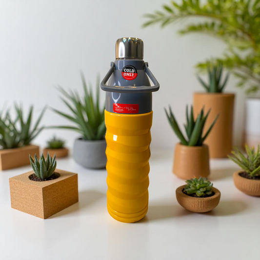 Vibrant Twist-Grip Cold Water Bottle – Bold Yellow Edition 💧🟡